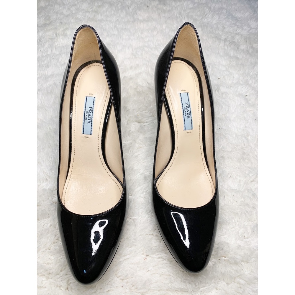 Prada Black Patent Heels Sz 38.5 - Picture 2 of 8